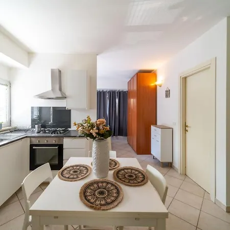 아파트호텔 Alessandra 4*