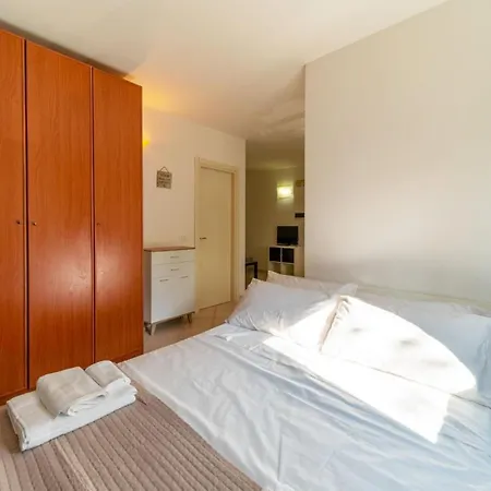 Alessandra Hotel apartamentowy *