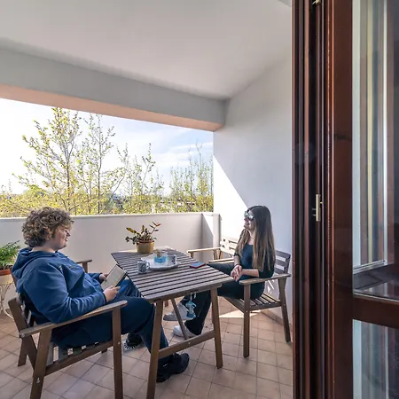 Alessandra 아파트호텔 체제나티코