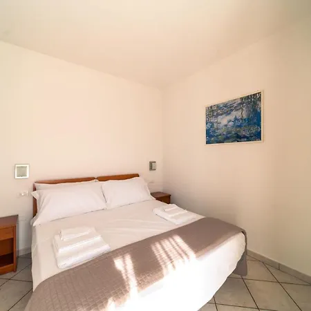 Alessandra צ'סנטיקו