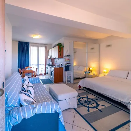 Alessandra 4* צ'סנטיקו