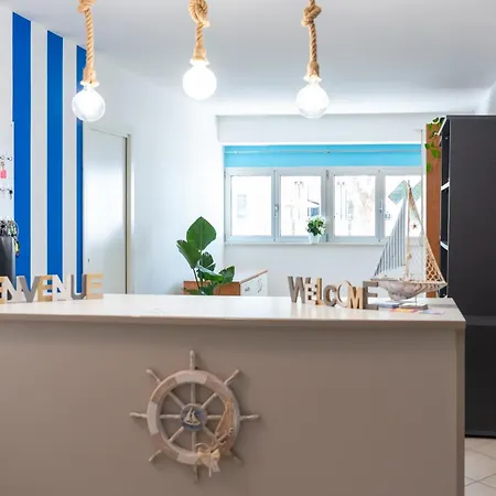 מלון דירות Alessandra 4*