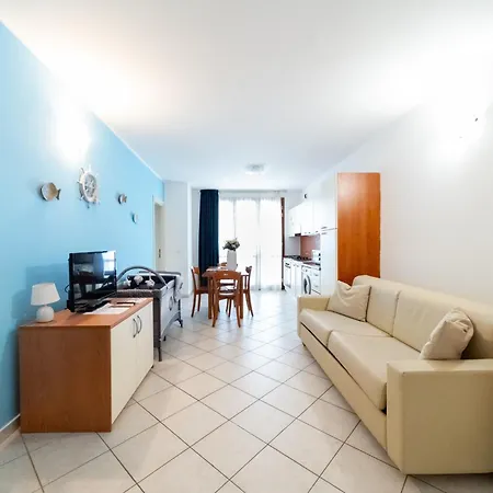 Alessandra Aparthotel 4*