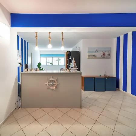 Alessandra מלון דירות