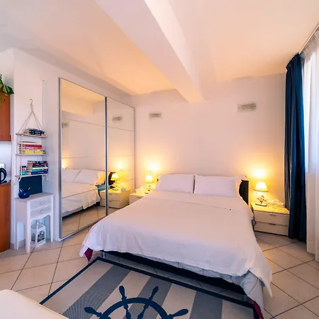 מלון דירות Alessandra צ'סנטיקו