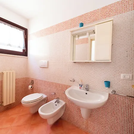 Alessandra מלון דירות