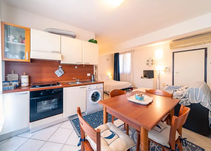 Alessandra Aparthotel 4*